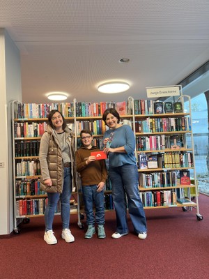 Leser unserer Bücherei gewinnt Landespreis