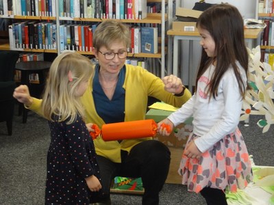 2020 Kindergartenkinder in der Bücherei Sulz-Röthis auf Dschungelsafari